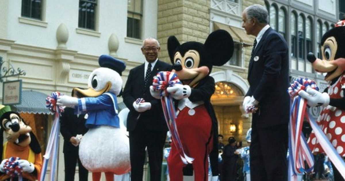 4月15日は「東京ディズニーランド」の誕生日、夢と魔法の王国が日本に
