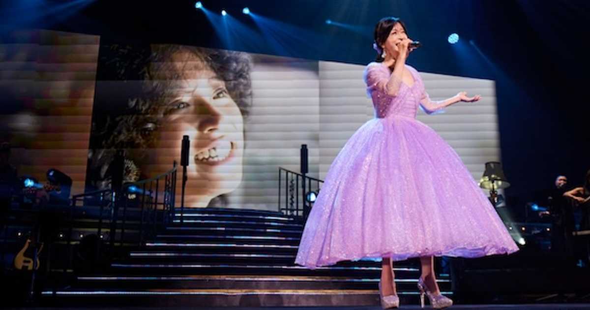 貴重レア B2大 ポスター 中森明菜 歌姫復活 貴重レア B2大 ポスター