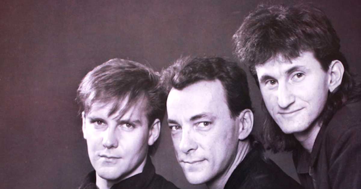 1984年来日公演 ラッシュ RUSH　フライヤー、整理券、ステージ写真 たった一度の来日公演！福岡サンパレスで観たラッシュとの一期一会